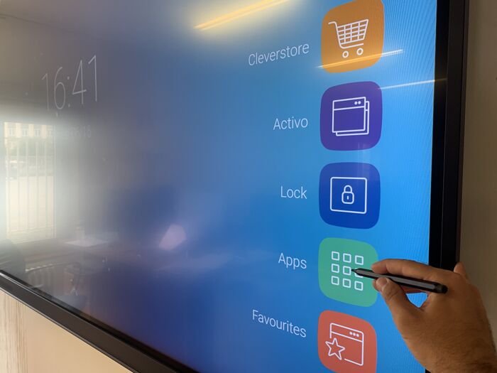 Clevertouch-3.jpg